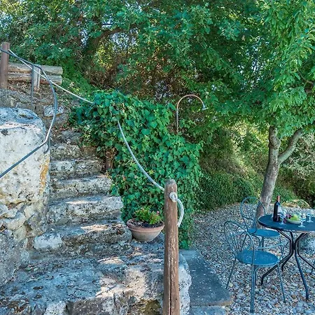 Casale Sally 6, Emma