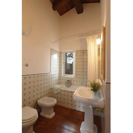Casale Sally 6, Emma *
